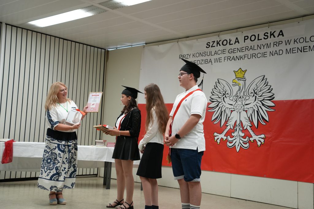 Zakończenie roku szkolnego 2024/2025 – pełne  wzruszeń, sukcesów i podziękowań